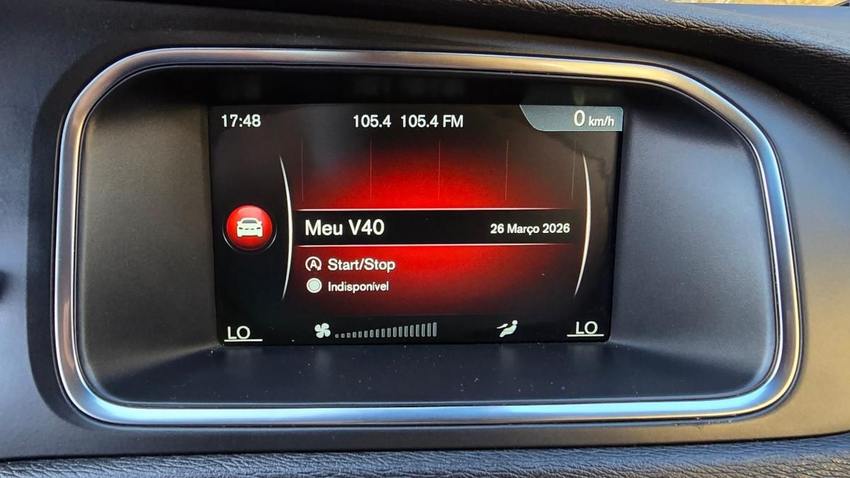 volvo-v40-2015-diesel-1560cc