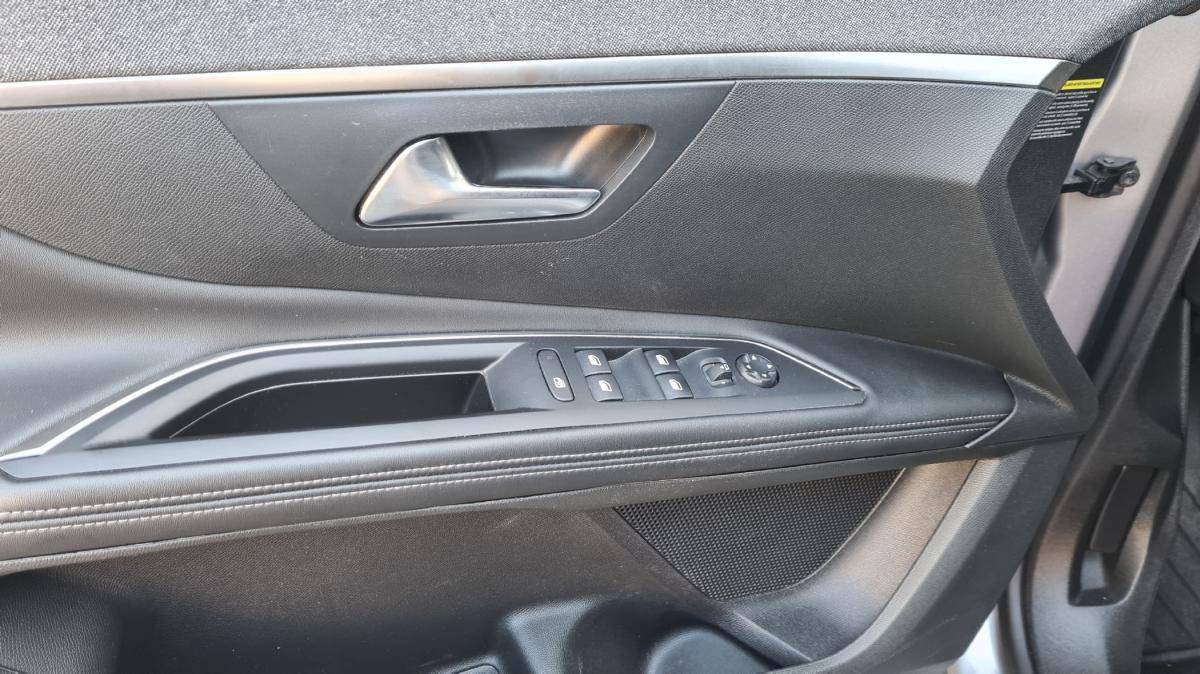 peugeot-5008-2019-diesel-1499cc