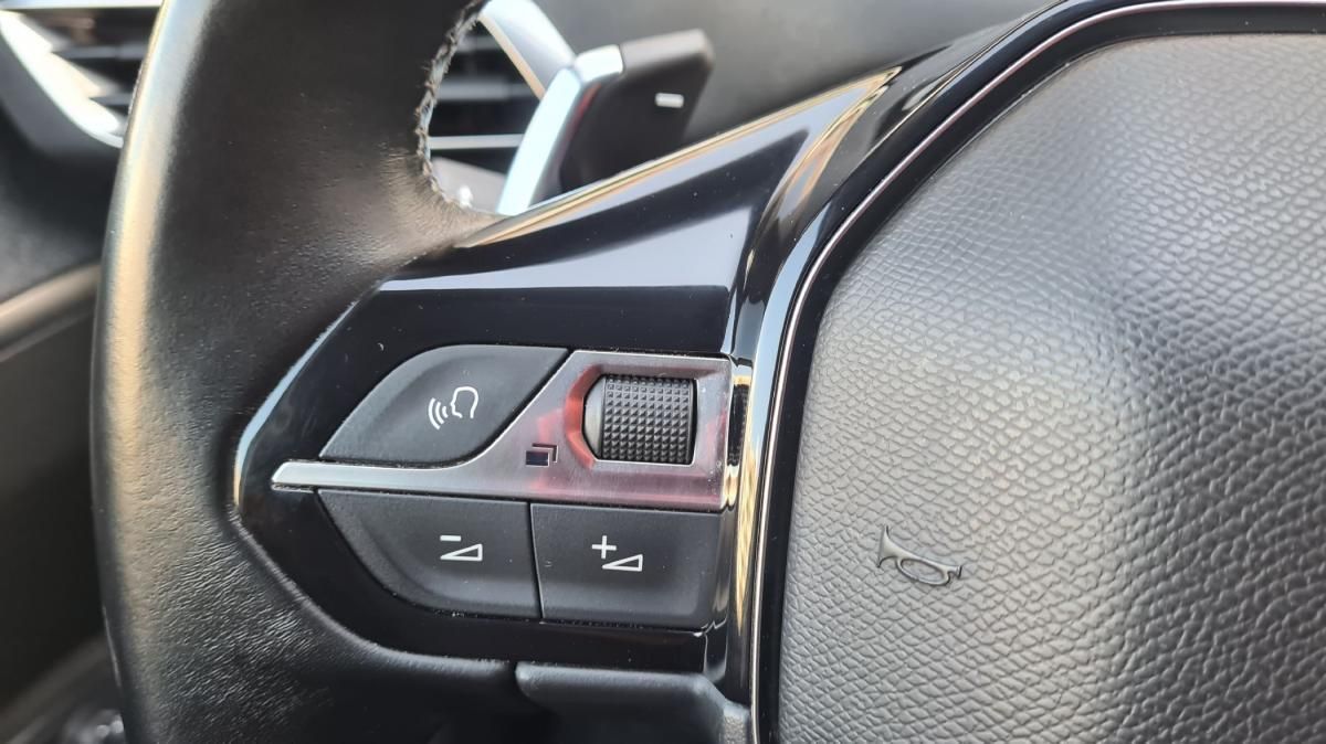 peugeot-5008-2019-diesel-1499cc