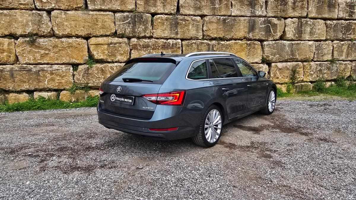 skoda-superb-2018-diesel-1968cc