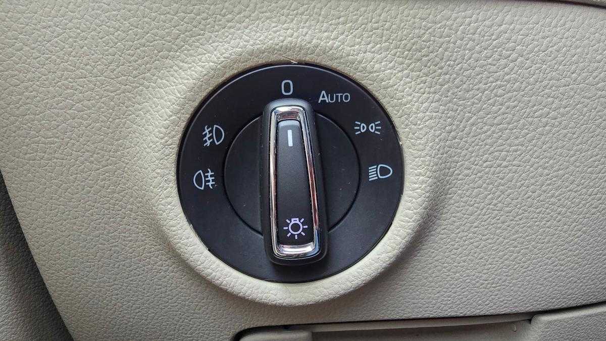 skoda-superb-2018-diesel-1968cc