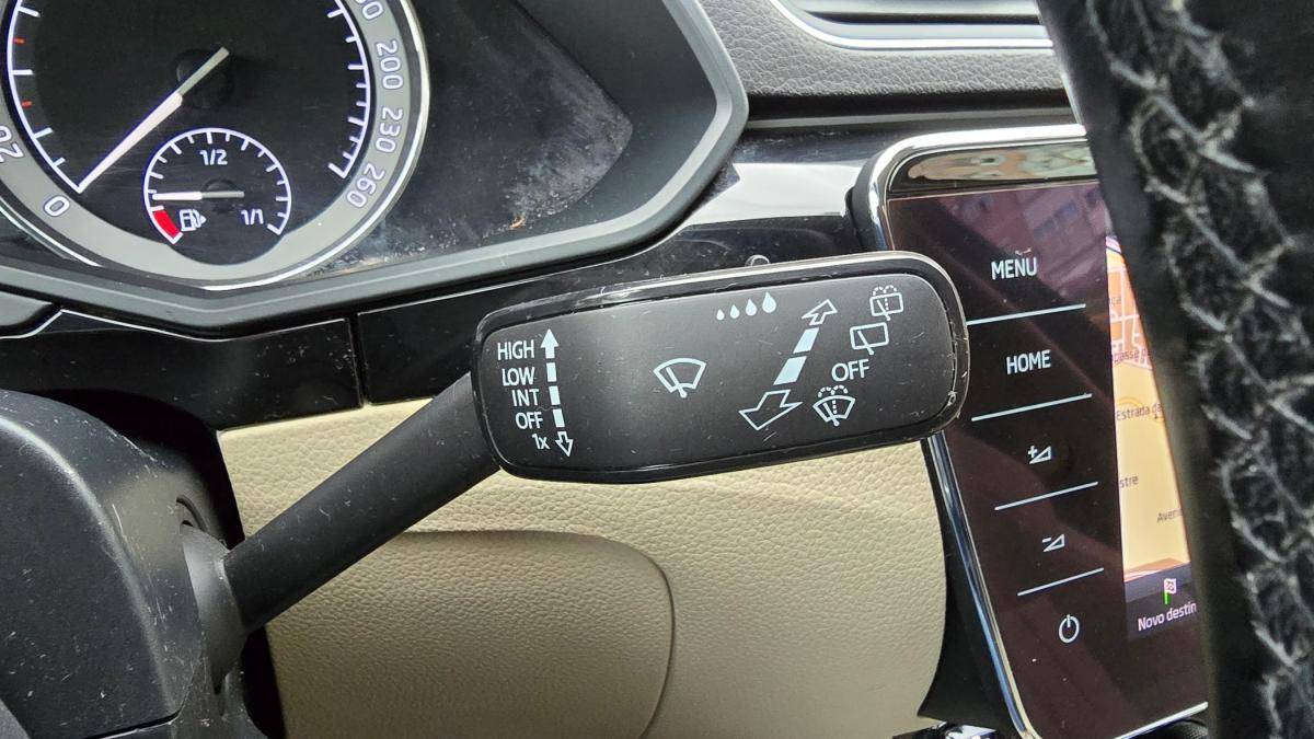 skoda-superb-2018-diesel-1968cc
