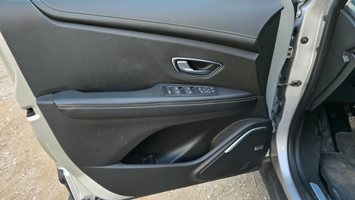 renault-grand-scenic-2017-diesel-1461cc