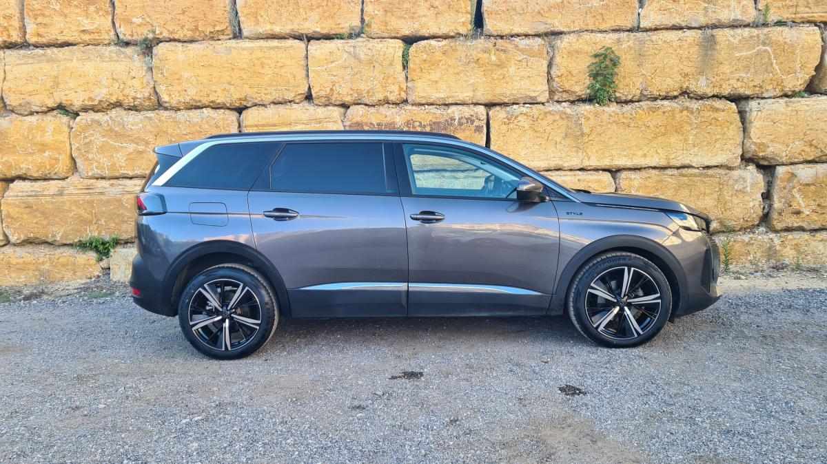 peugeot-5008-2021-diesel-1499cc