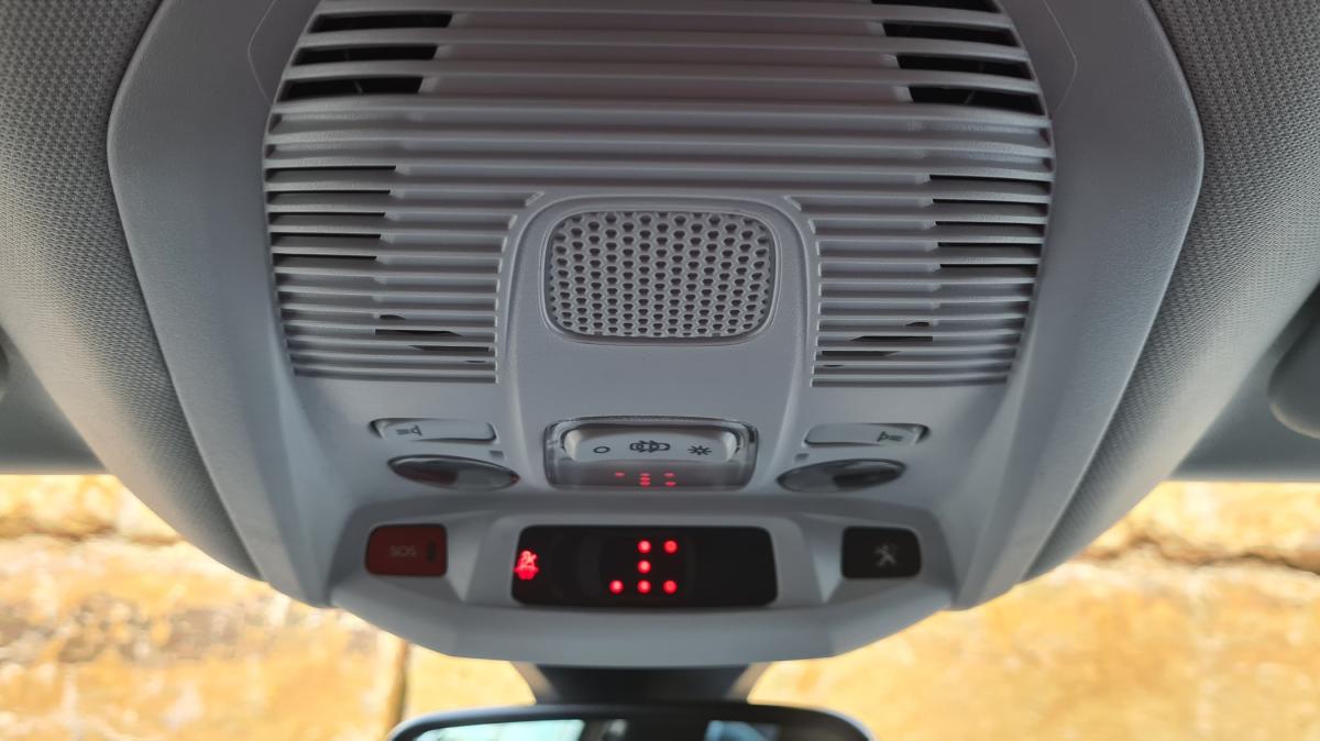 peugeot-5008-2021-diesel-1499cc