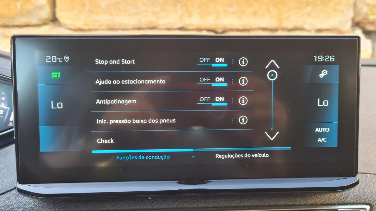 peugeot-5008-2021-diesel-1499cc