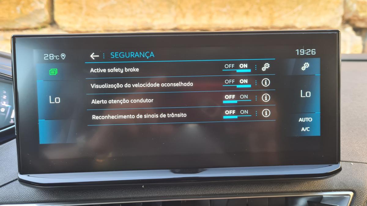 peugeot-5008-2021-diesel-1499cc