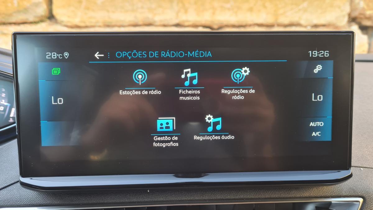peugeot-5008-2021-diesel-1499cc