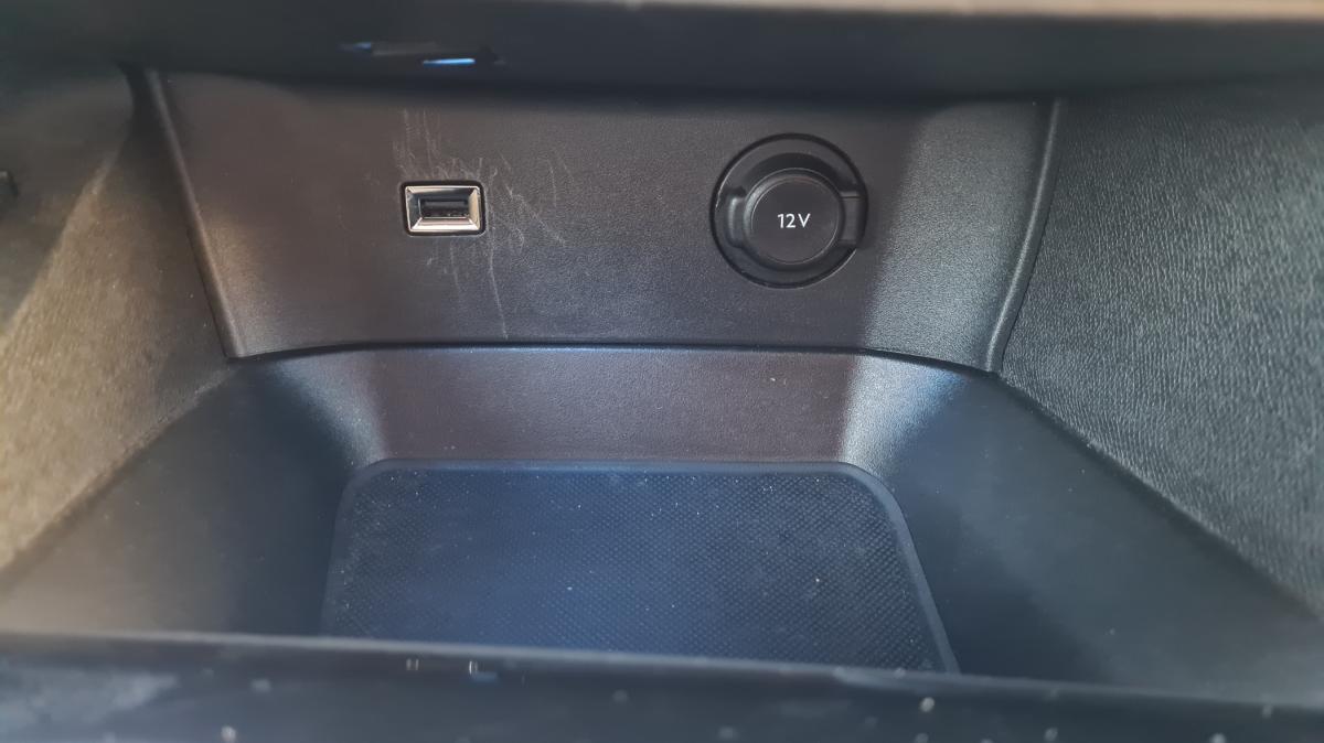 peugeot-5008-2021-diesel-1499cc