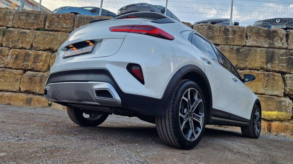 kia-xceed-2022-gasolina-998cc