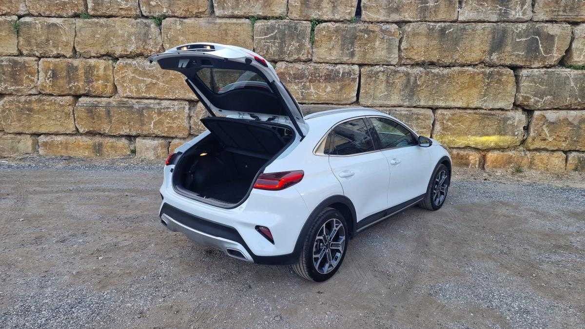 kia-xceed-2022-gasolina-998cc