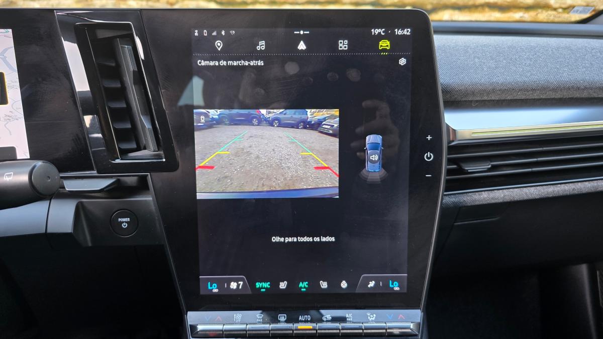 renault-megane-e-tech-2023-eletrico-0cc