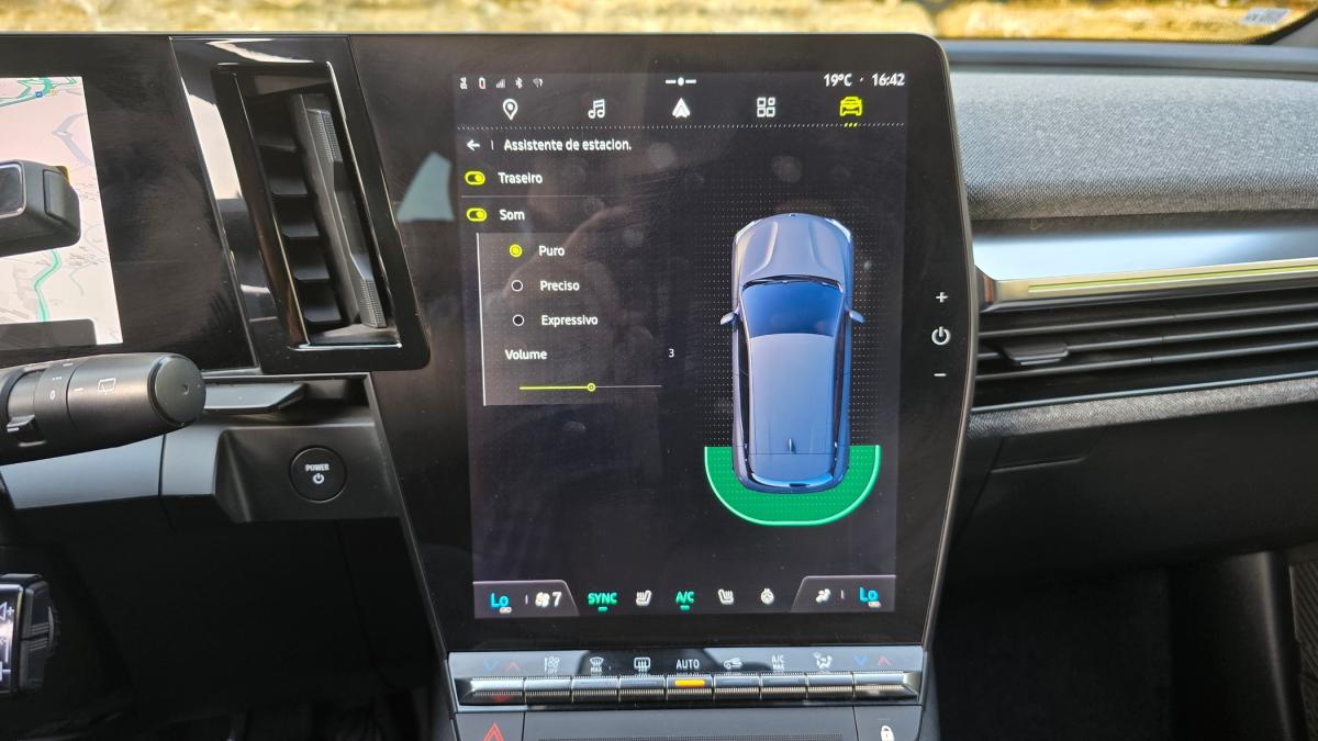 renault-megane-e-tech-2023-eletrico-0cc