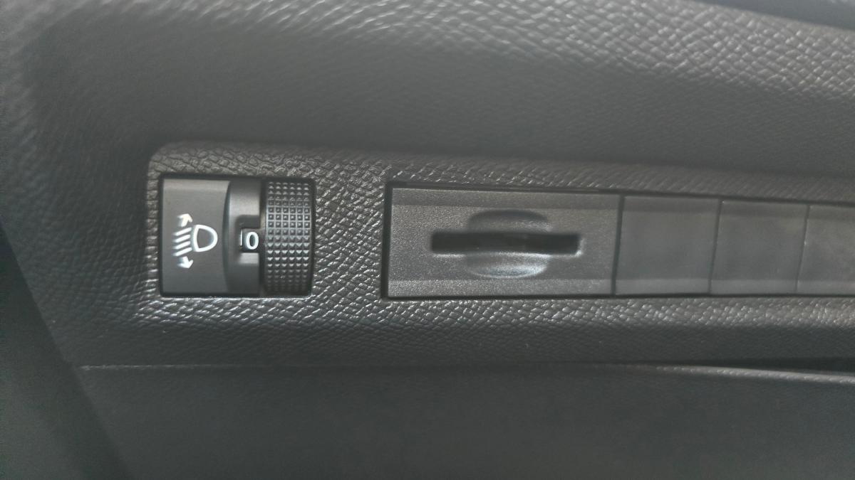 peugeot-308-2022-diesel-1499cc
