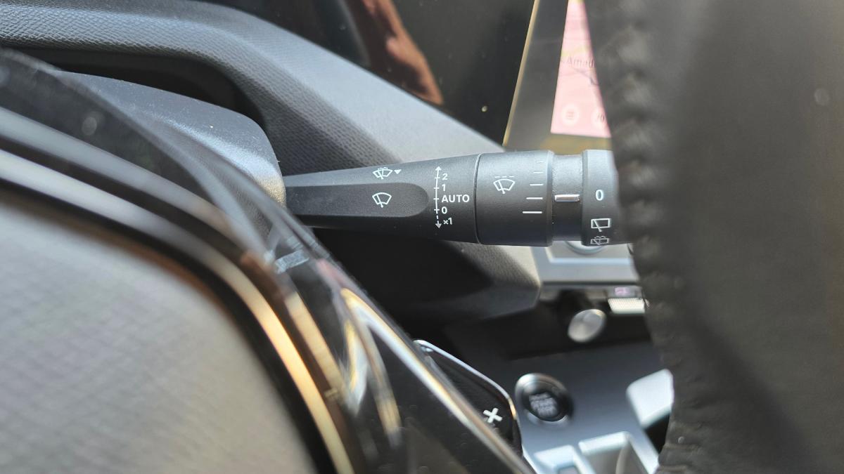 peugeot-308-2022-diesel-1499cc
