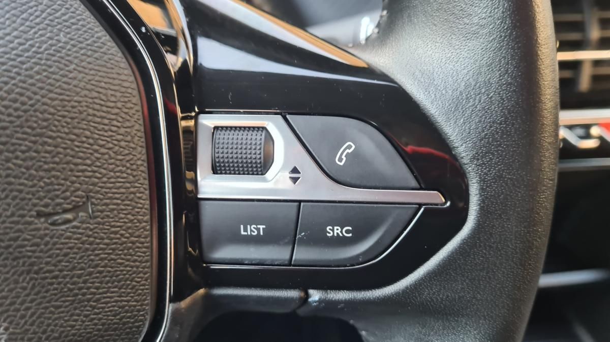 peugeot-208-2020-diesel-1499cc