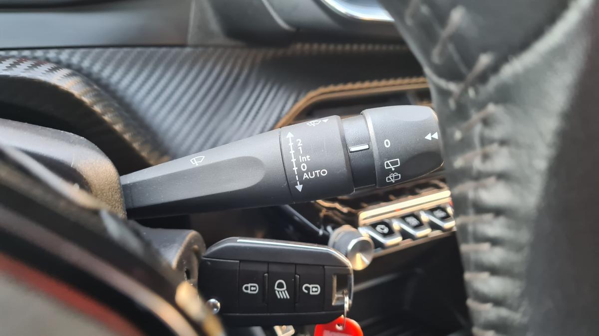 peugeot-208-2020-diesel-1499cc
