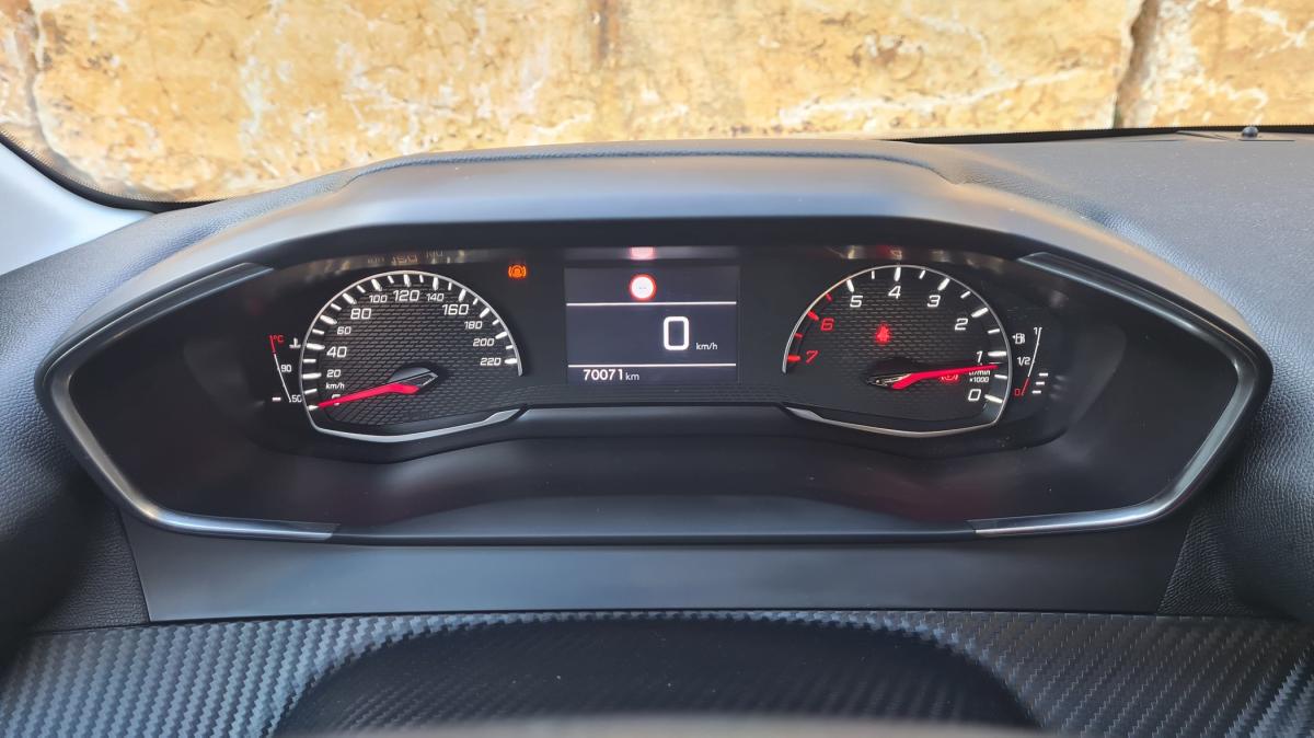 peugeot-208-2020-diesel-1499cc