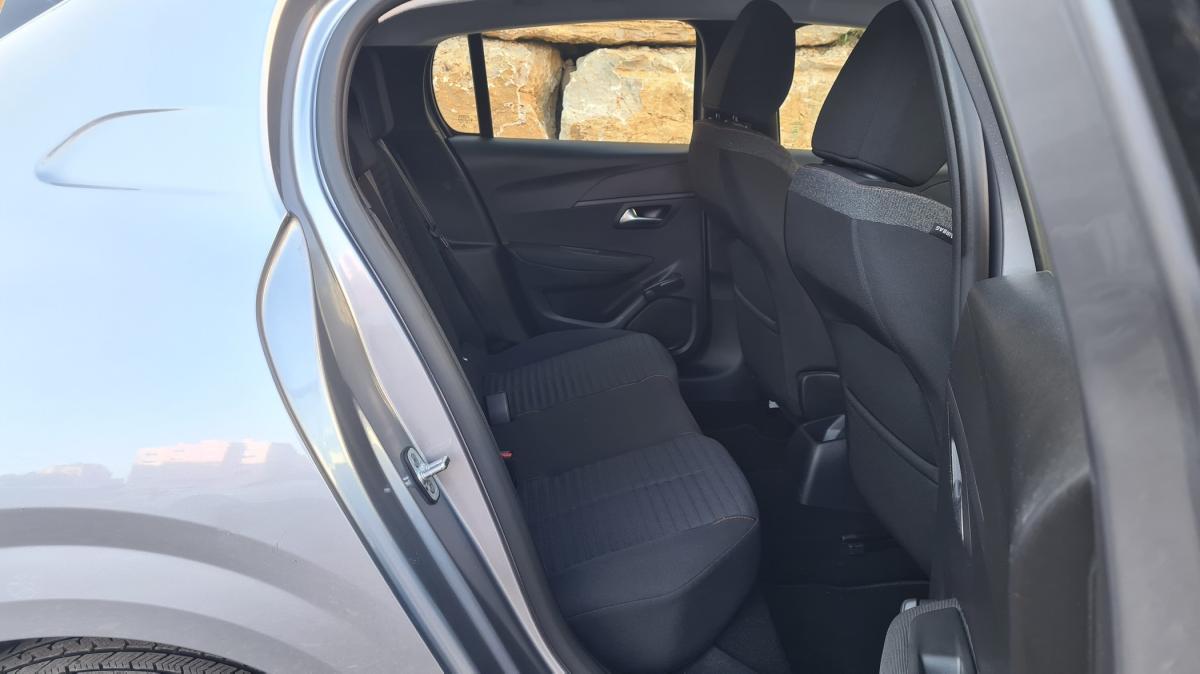 peugeot-208-2020-diesel-1499cc