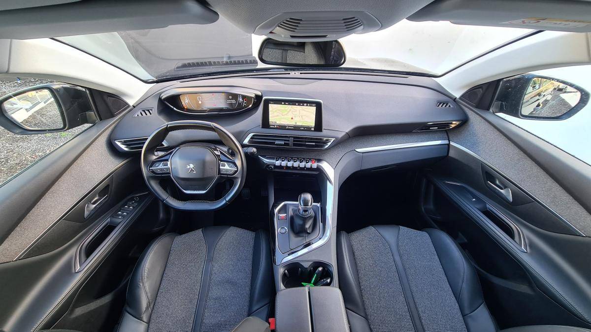 peugeot-5008-2019-diesel-1499cc