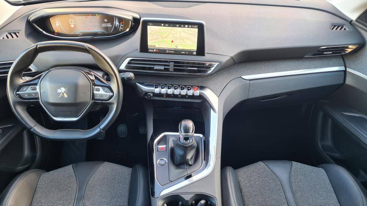 peugeot-5008-2019-diesel-1499cc