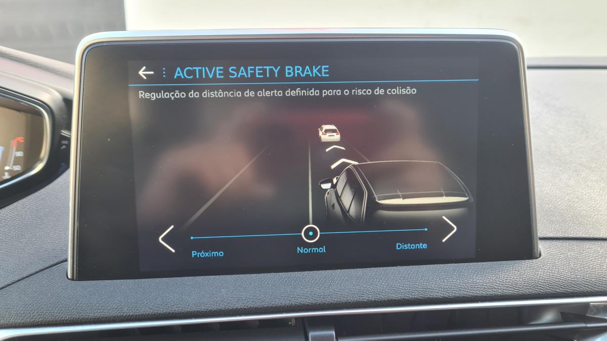 peugeot-5008-2019-diesel-1499cc