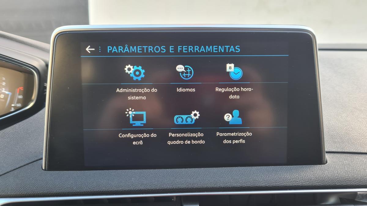 peugeot-5008-2019-diesel-1499cc