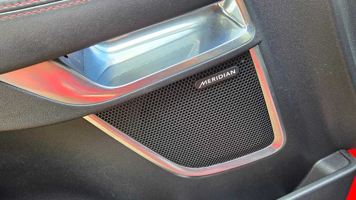 jaguar-e-pace-2018-diesel-1999cc