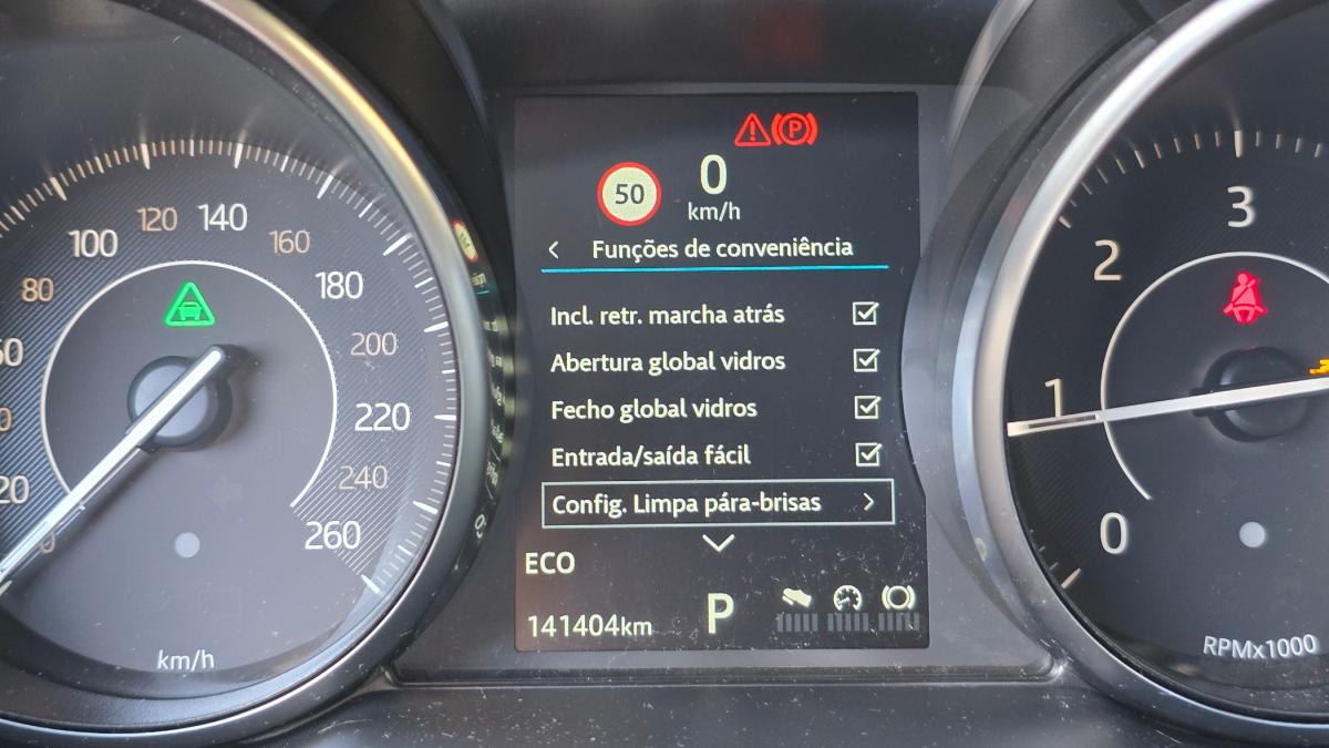 jaguar-e-pace-2018-diesel-1999cc