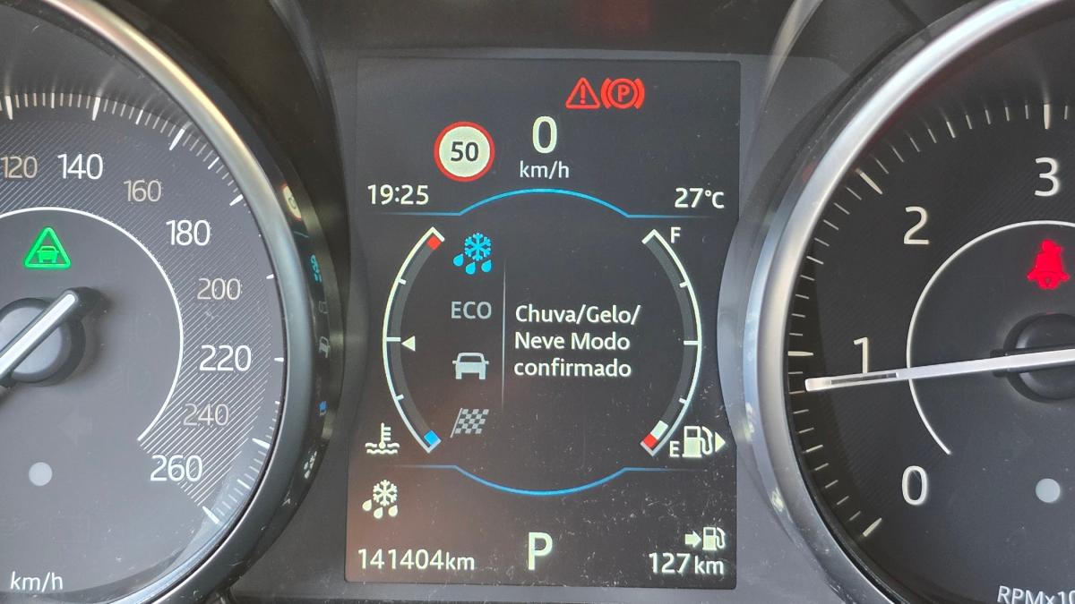 jaguar-e-pace-2018-diesel-1999cc