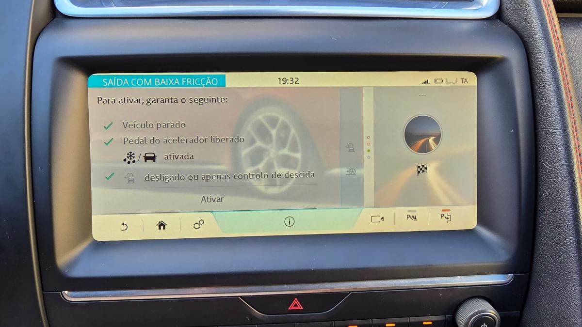 jaguar-e-pace-2018-diesel-1999cc