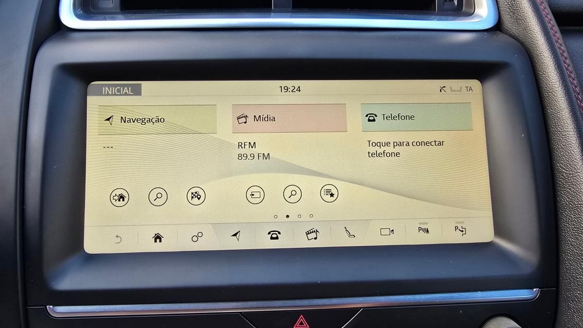 jaguar-e-pace-2018-diesel-1999cc