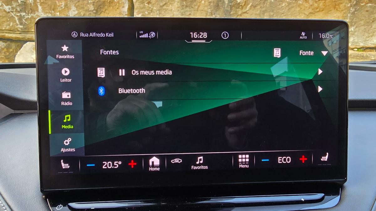 skoda-enyaq-2023-eletrico-0cc