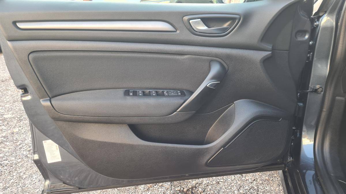 renault-megane-2022-diesel-1461cc