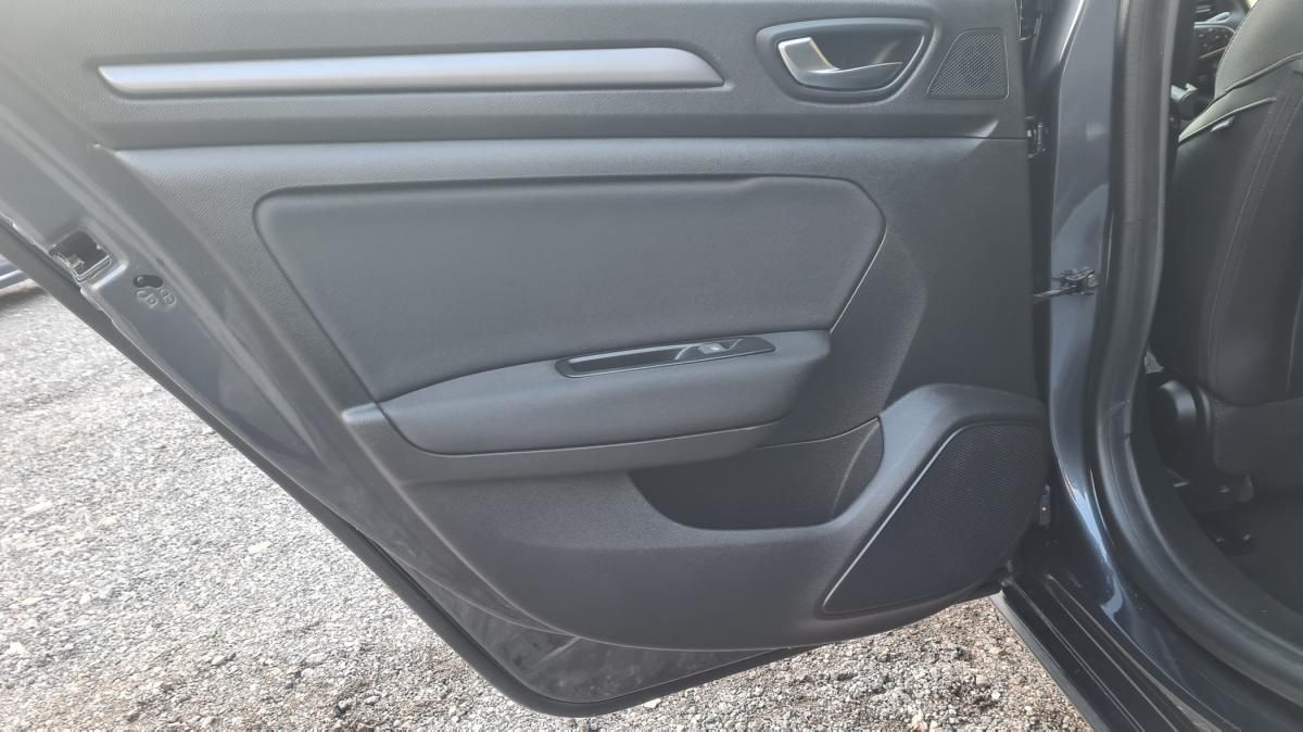 renault-megane-2022-diesel-1461cc