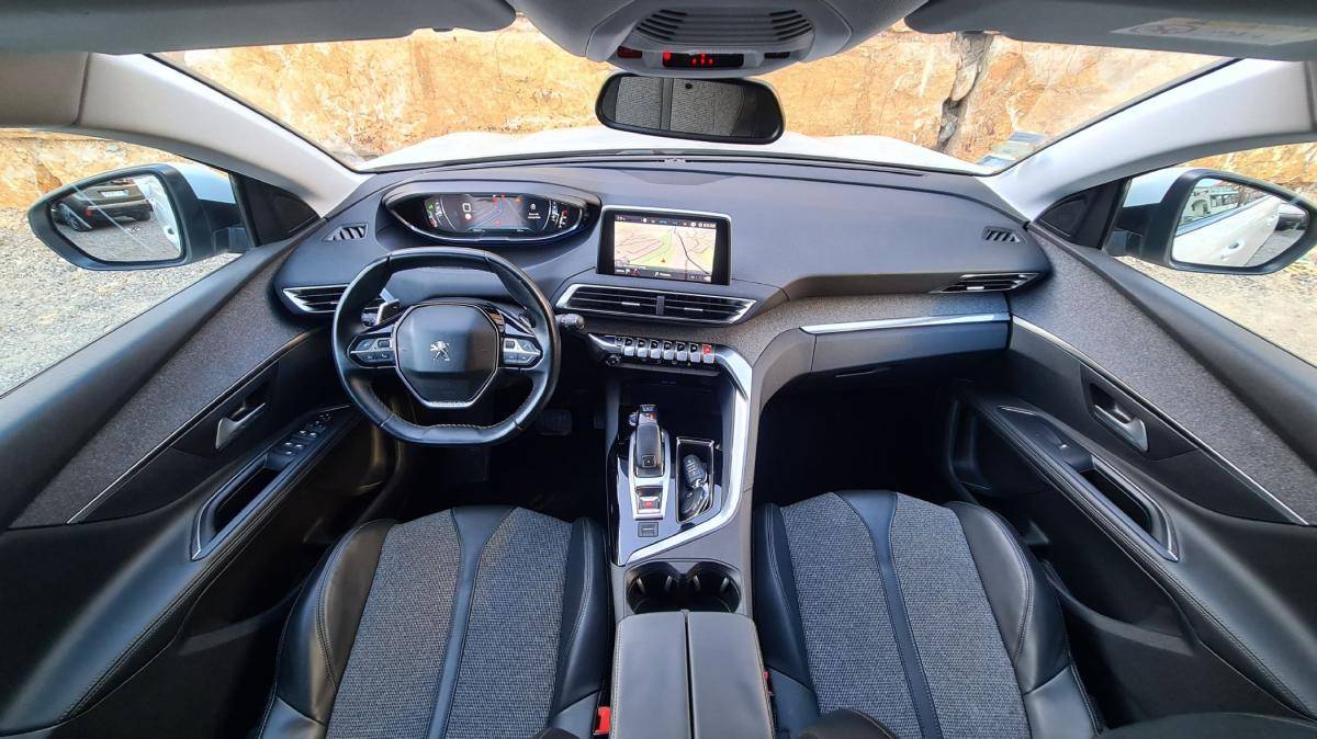 peugeot-5008-2018-diesel-1560cc