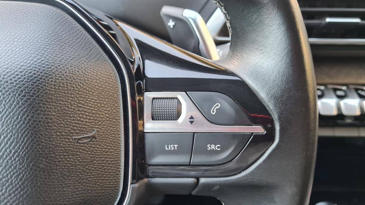 peugeot-5008-2018-diesel-1560cc