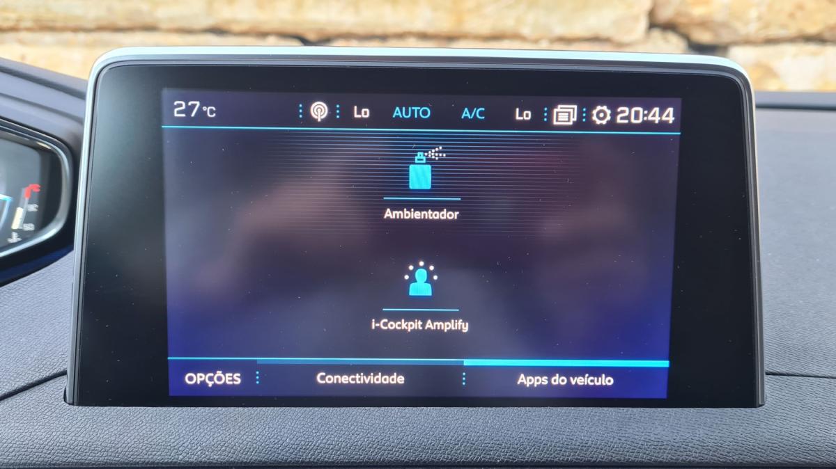 peugeot-5008-2018-diesel-1560cc