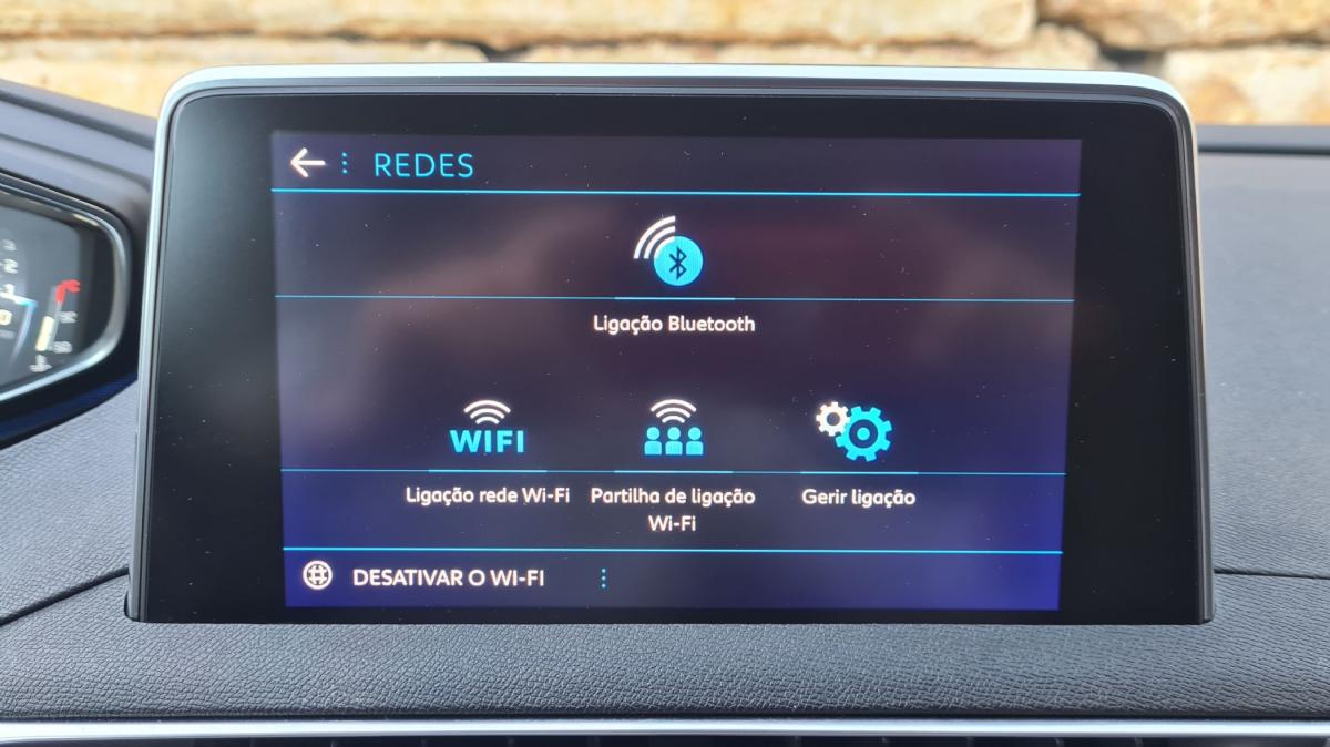 peugeot-5008-2018-diesel-1560cc