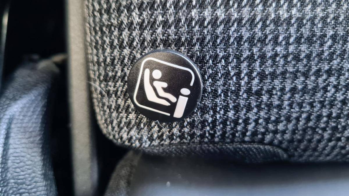 peugeot-5008-2018-diesel-1560cc