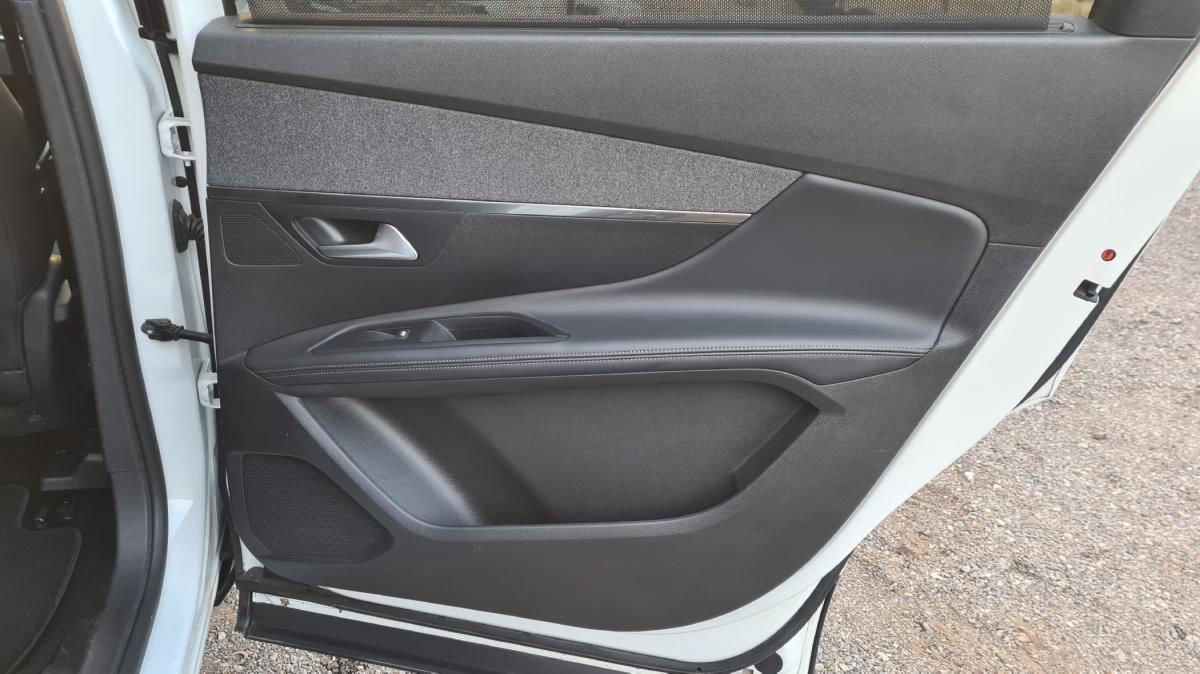 peugeot-5008-2018-diesel-1560cc