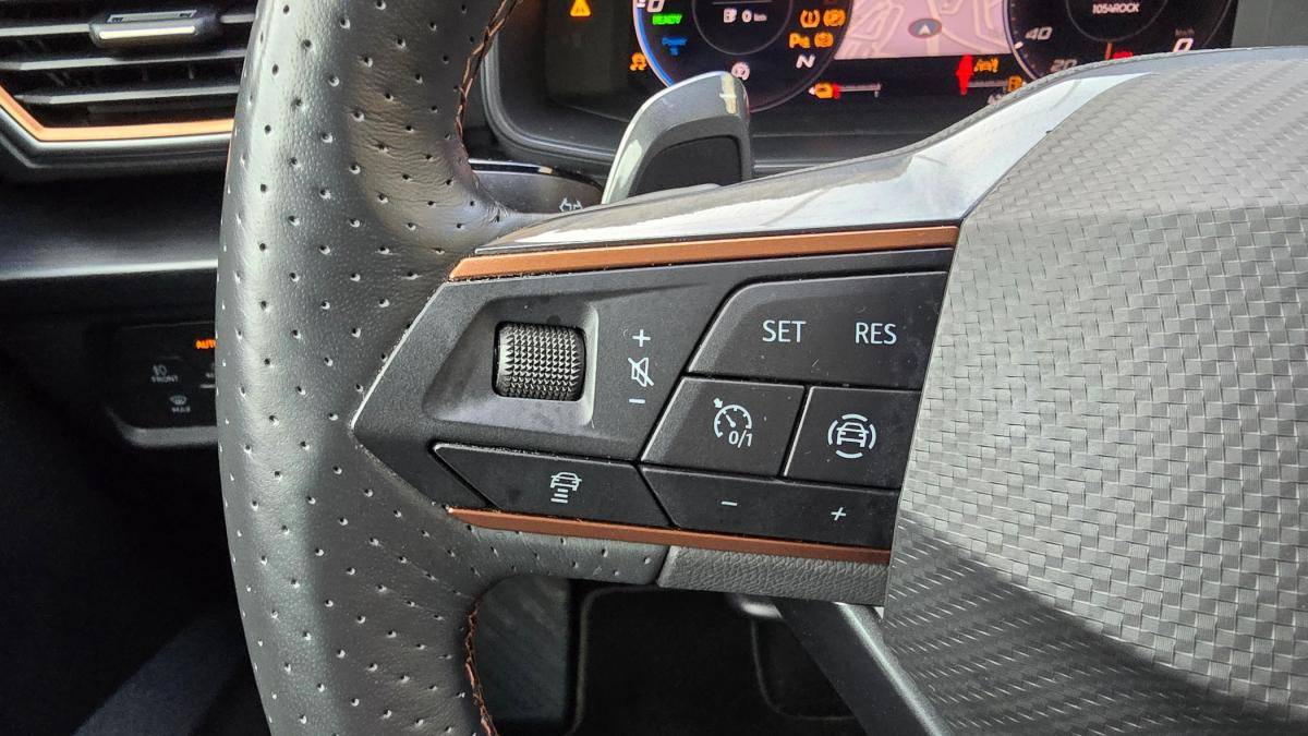 cupra-formentor-2022-hibrido-a-gasolina-1395cc