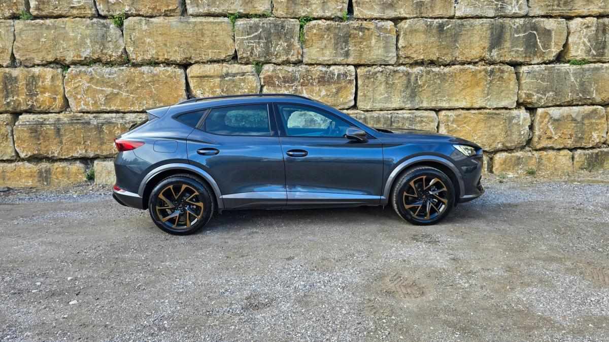 cupra-formentor-2022-hibrido-a-gasolina-1395cc