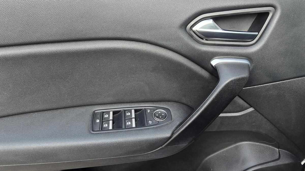renault-captur-2022-hibrido-a-gasolina-1598cc