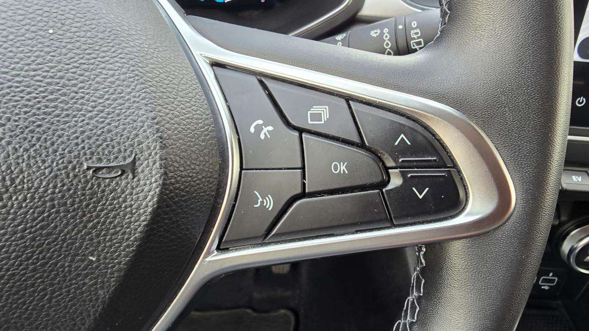 renault-captur-2022-hibrido-a-gasolina-1598cc