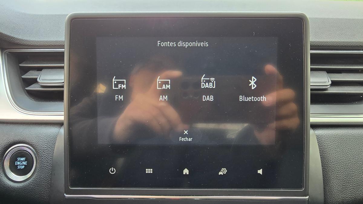 renault-captur-2022-hibrido-a-gasolina-1598cc