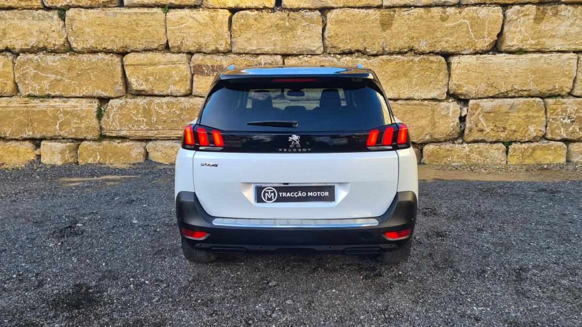 peugeot-5008-2018-diesel-1499cc