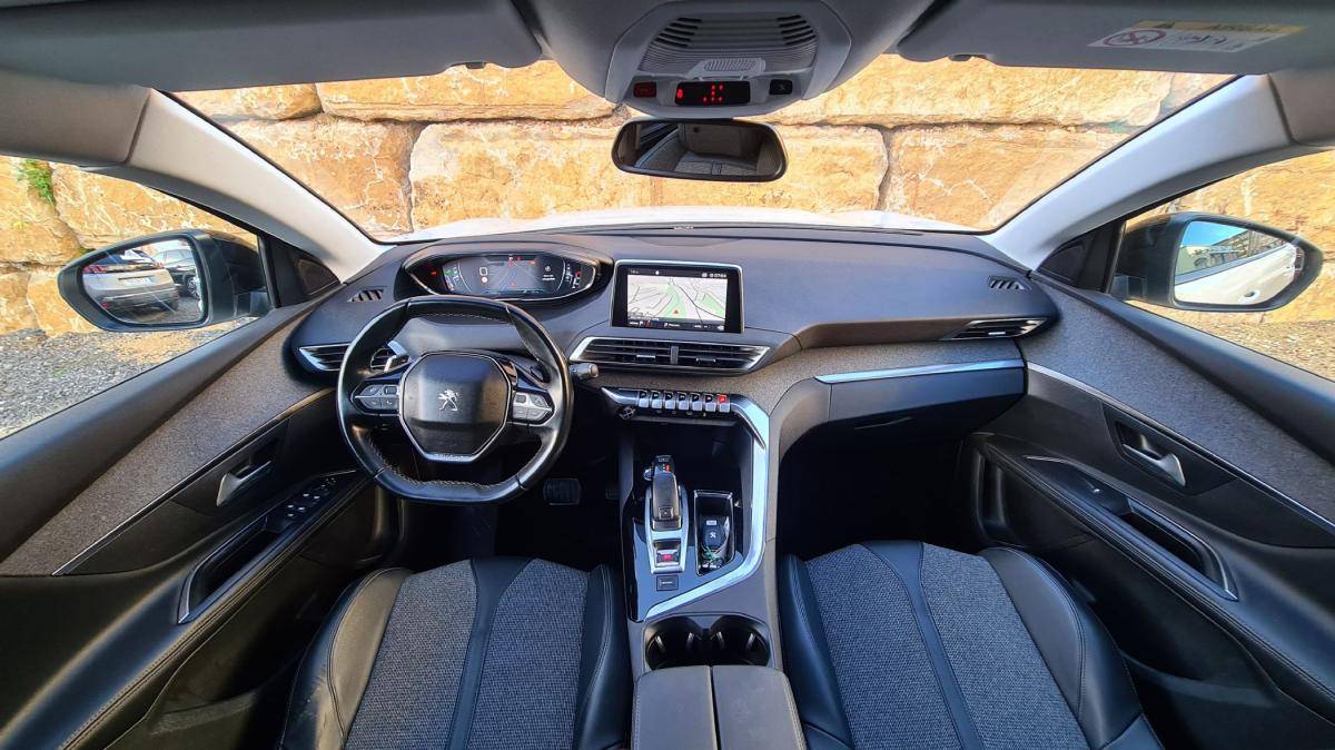 peugeot-5008-2018-diesel-1499cc