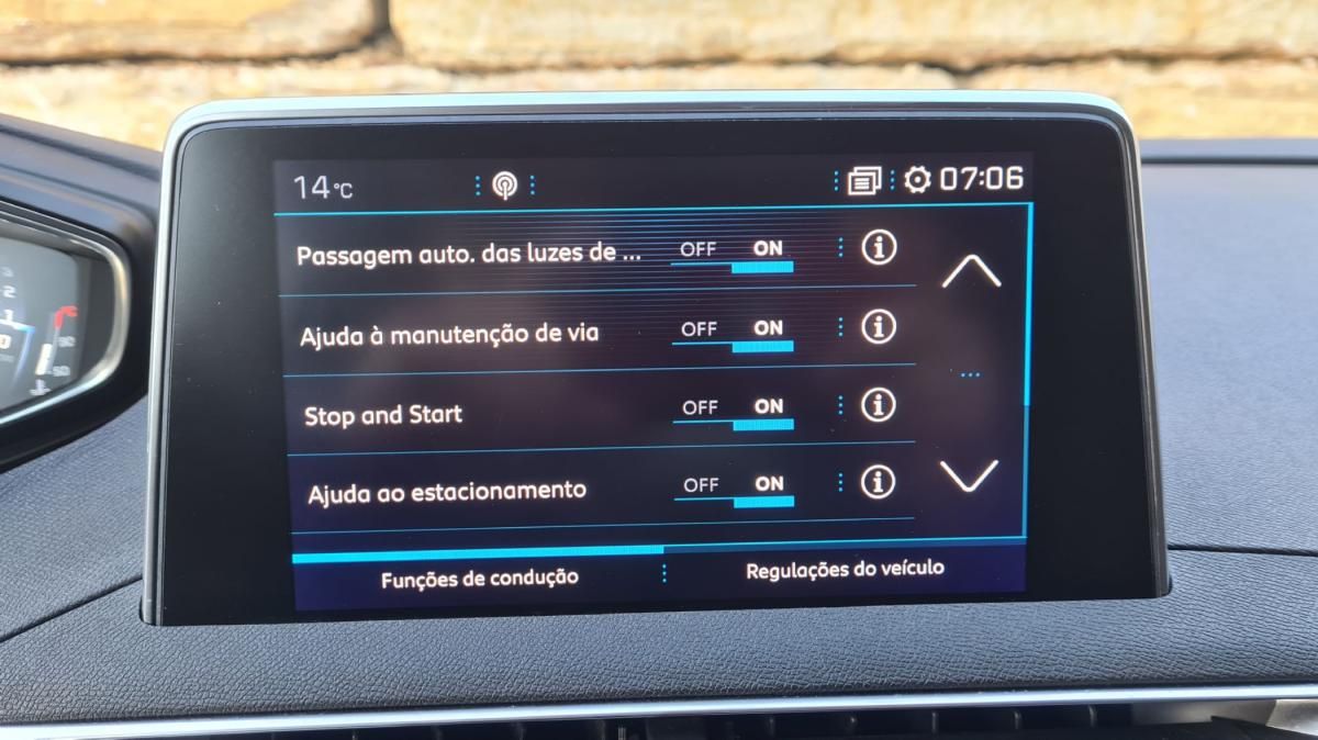 peugeot-5008-2018-diesel-1499cc