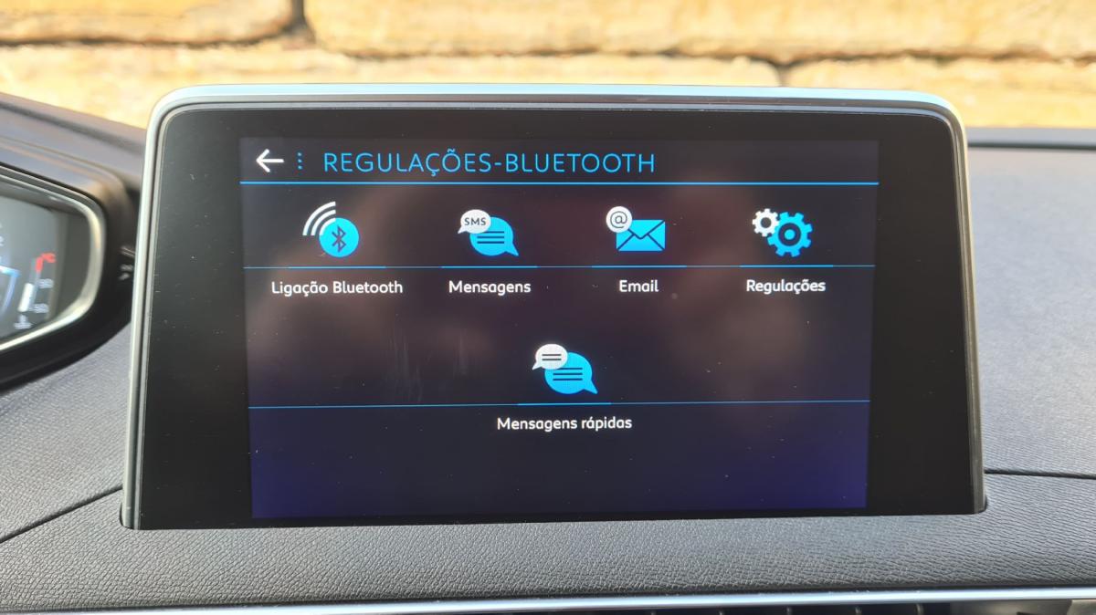 peugeot-5008-2018-diesel-1499cc